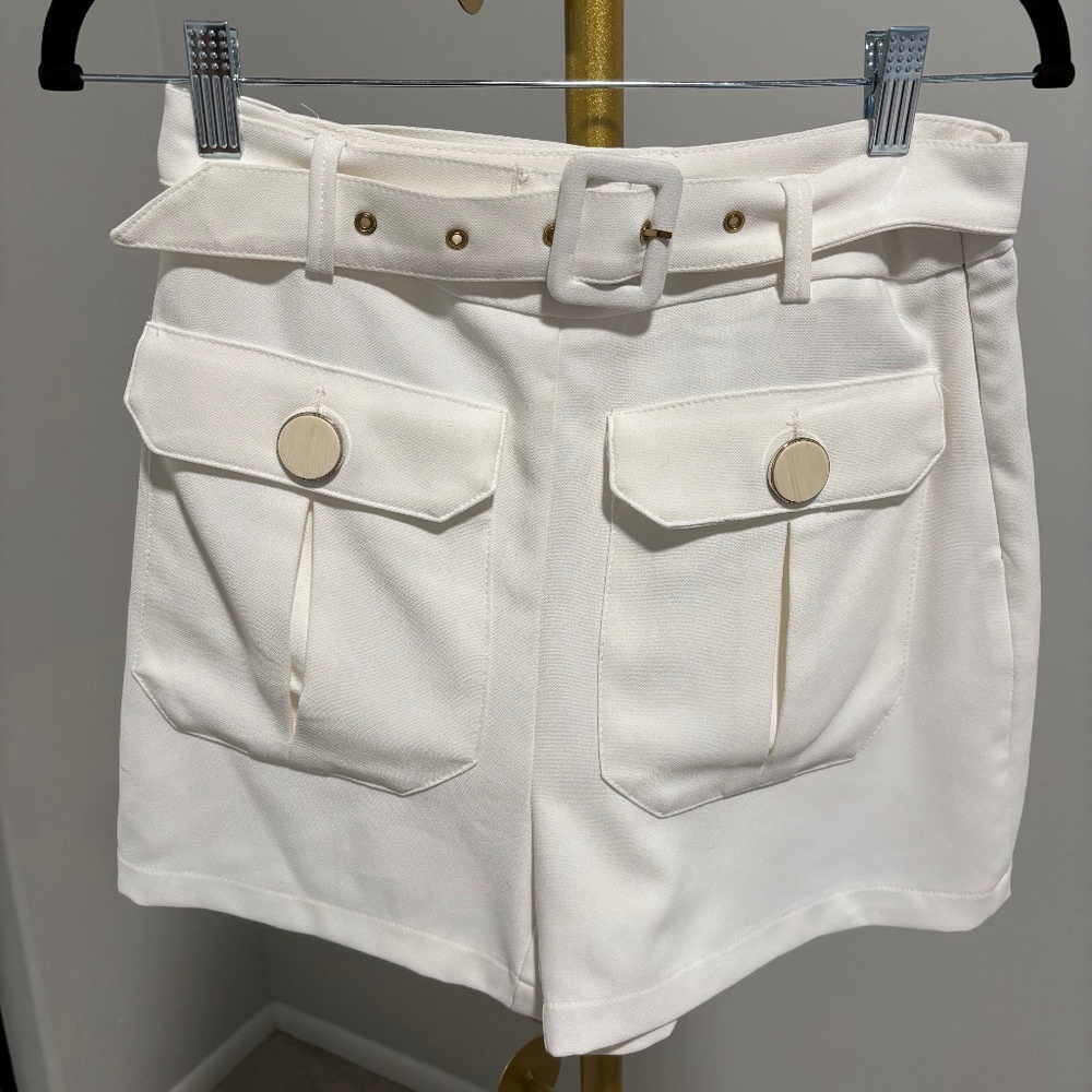 STUDIO F shorts